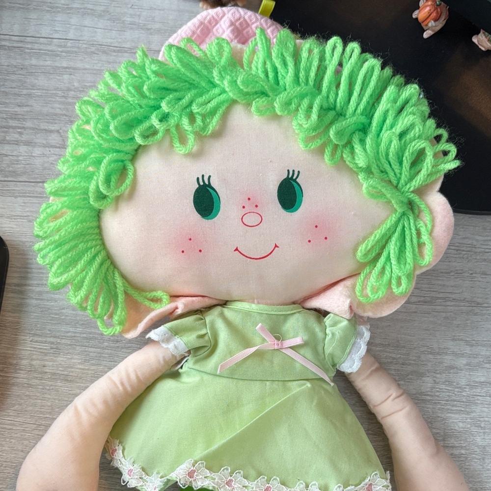 Strawberry shortcake rag doll. Lime chiffon. Rare
